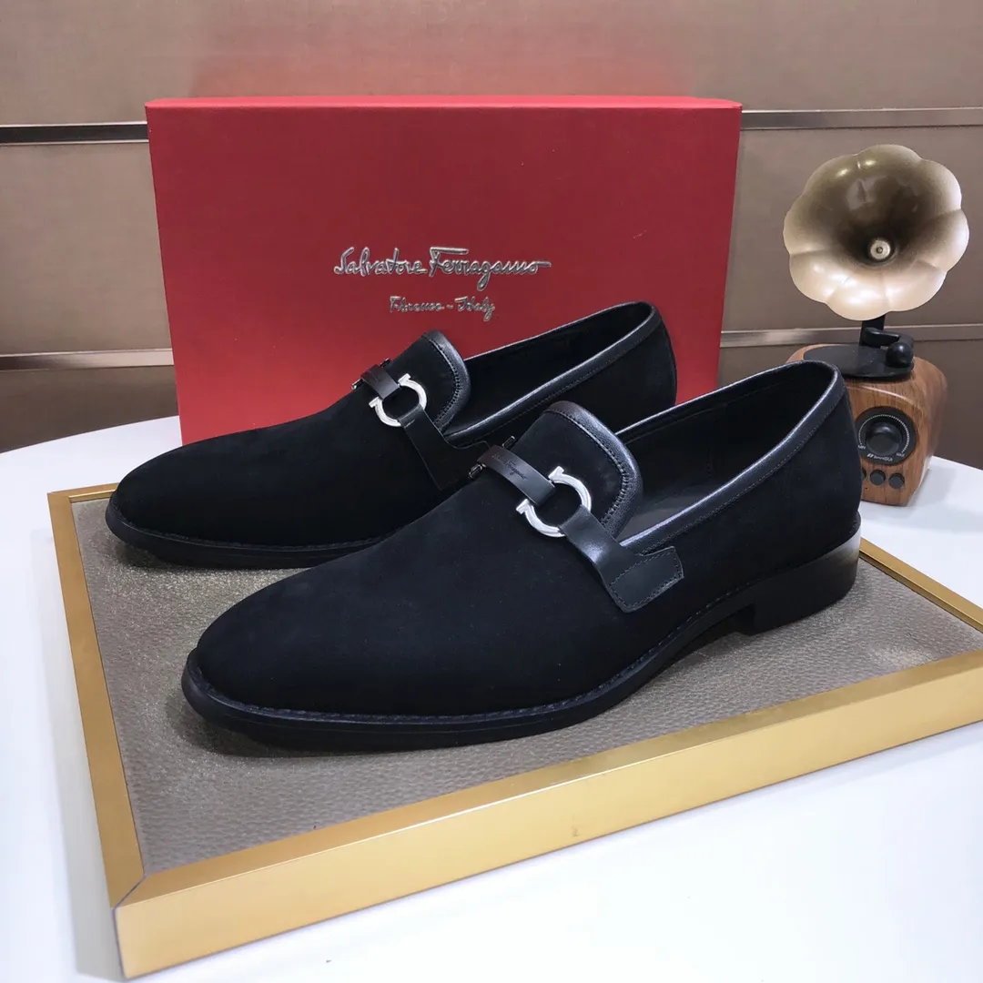 Men's shoes 💰540💰[Ferragamo/Ferragamo] (high-end Niuli) New 🍀 Ferragamo* - top version Ferragamo's classic formal leather shoes! Made of imported original cowhide, the inner top layer is comfortable cowhide lining! Original wear-resistant rubber outsole! High quality products! Code number 38-44!